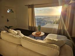Skyline Hot Tub Deck • Harbor Views, Sleeps 8