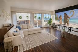 Stunning Bay Views • 2 Jacuzzis, 5BD, Sleeps 17