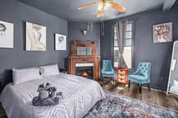 Urban Theater Retreat-6BR - Walk to Balboa Park