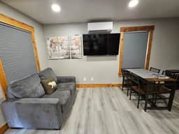 Quiet & Clean 1BD Near Yosemite - Image 3