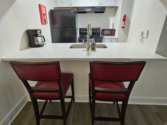 Austin Hideaway! Guesthouse Room near DT & Airport