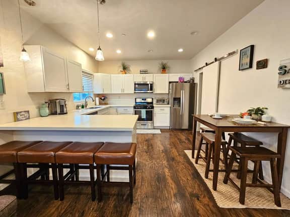 Comfy Barrio Logan Room | Near Downtown & Balboa