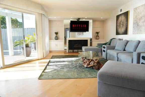 Luxury Sunset View • Deck Spa Firepit • Sleeps 18