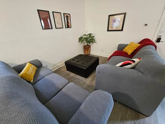 ️Private King Suite w/ Ensuite Bath Near Downtown