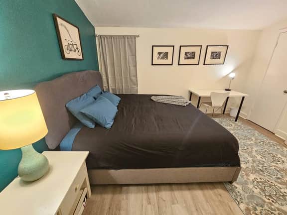 ️Private King Suite w/ Ensuite Bath Near Downtown