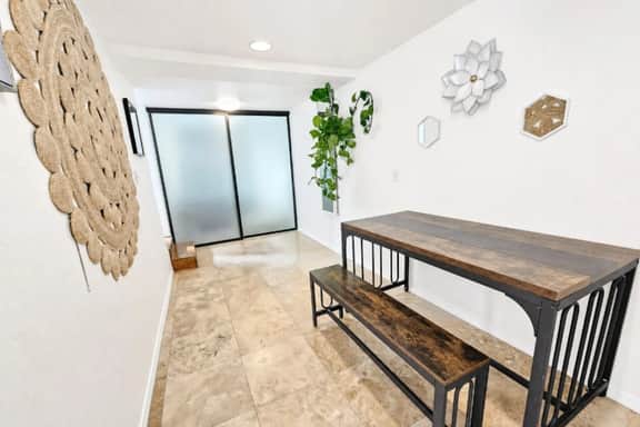 Room Rental On Little Italy Restaurant Row - E
